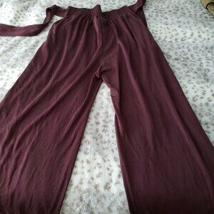 Fabletics maroon flowy pant. microfiber
